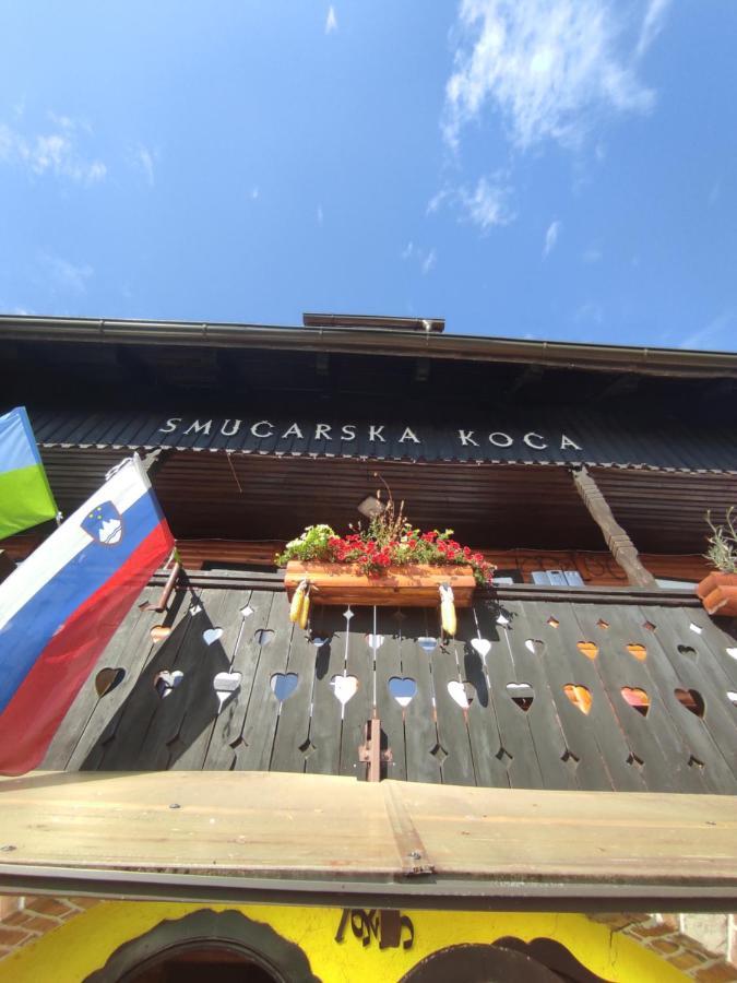 Bed and Breakfast Smucarska Koca Kotlje Exterior foto